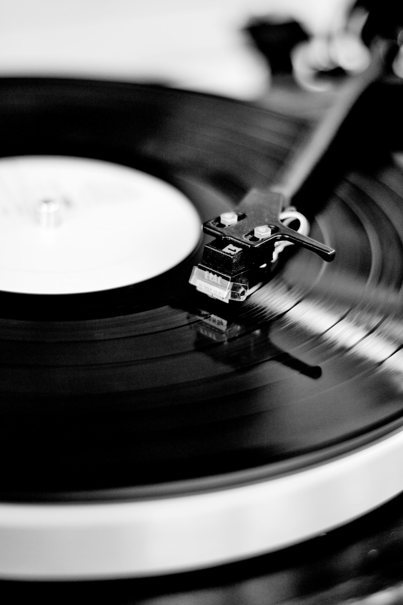 technology, collection, sound, plastic, turntable, record, gramophone, audio equipment, vintage, listen, music, melody, no people, song, entertainment