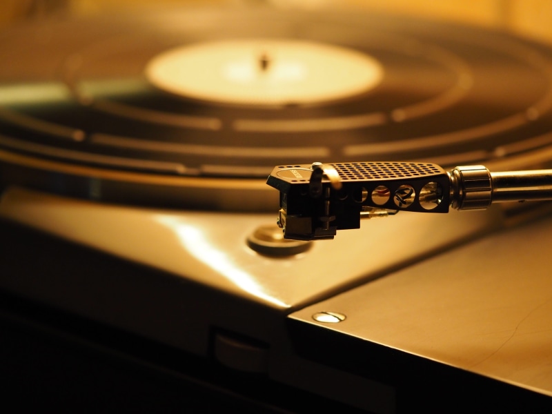 nightlife, ortofon, pickup, hifi, system, focus on foreground, spinning, equipment, audio equipment, indoors, close-up, nostalgia, highend, audio device