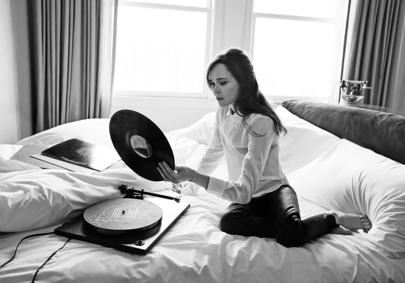 in bed, curtain, monochrome, vinyl, sitting, actress, blouses, 1080P, telephone, leather pants, Ellen Page, women, barefoot, brunette, gramophone, long