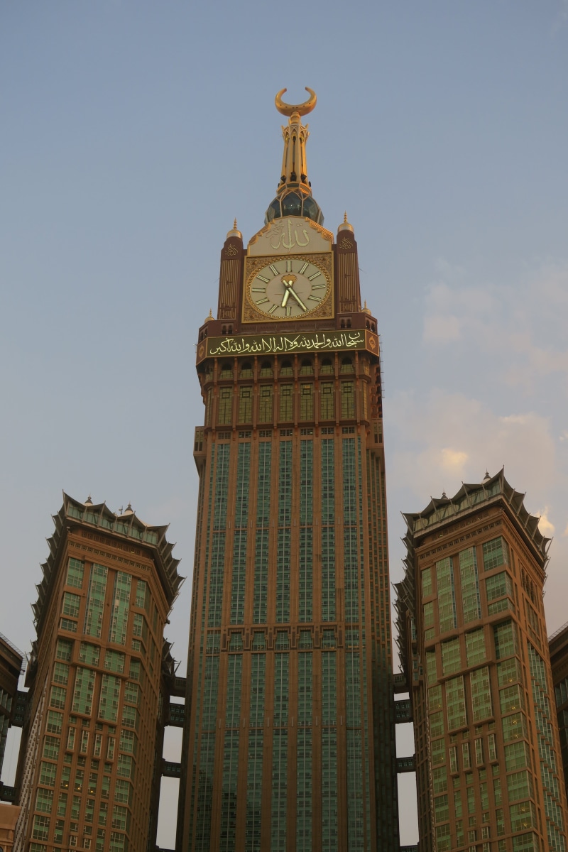 mecca, spire, architecture, travel, sky, spirituality, clock tower, nature, building exterior, travel destinations, tall - high, tourism, skyscraper, city