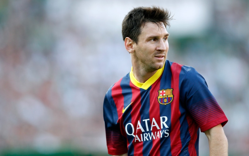 standing, focus on foreground, casual clothing, 2K, sports clothing, males, Messi, waist up, stadium, portrait, team sport, day, sport, soccer, outdoors