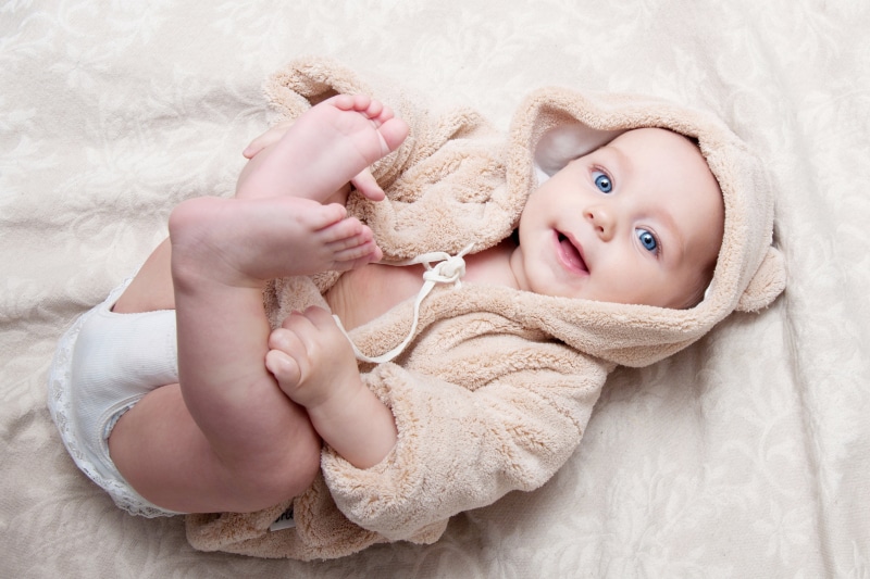 play, young, baby, 5K, portrait, hoodie, cute, Beautiful girl, childhood, people, indoors, towel, happy baby, toddler, lovable, innocence, children, baby girl