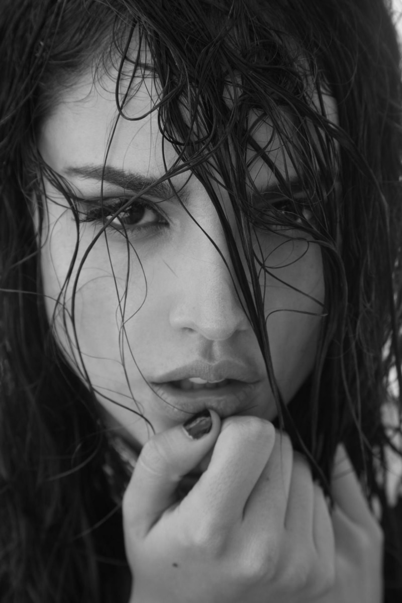 close-up, human hair, face, offspring, girls, headshot, human face, Eiza Gonzalez, hair, females, emotion, happiness, smiling, 720P, one person, looking at viewer