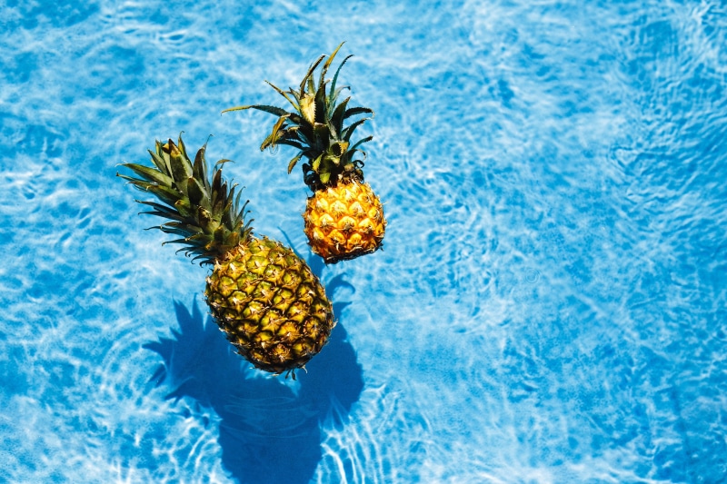 vacations, wellbeing, close-up, food, outdoor, top view, 5K, growth, outdoors, swimming, freshness, fruit, floating on water, fresh, copyspace, tropical