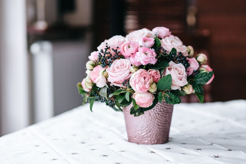 fragility, vase, flower arrangement, summer, lovely flowers, flowering plant, freshness, roses, close-up, romance, flowers, vulnerability, flora, bunch of flowers