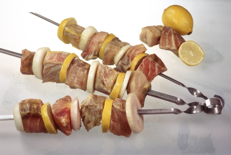 still life, eating, red, skewers, appetizer, lemon, temptation, 4K, no People, backgrounds, meat, roasted, ready-to-eat, kebab, refreshment, fruits, dinner