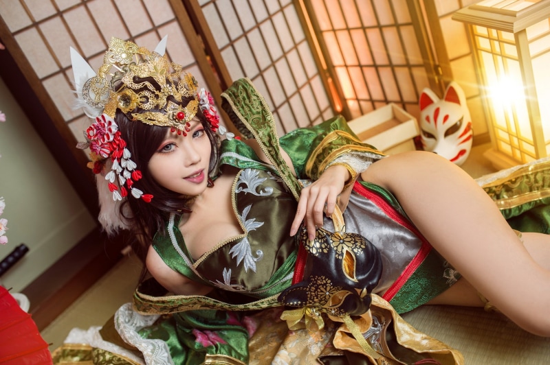 makeup, face, image, girl, cat, interior, look, chest, bending, lantern, feet, headdress, style, costume, green, fingers, lies, long-haired, decoration
