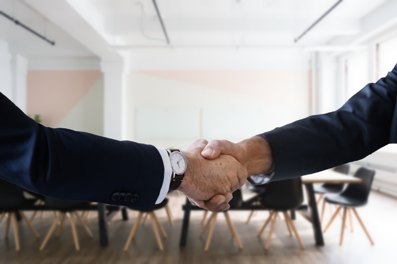 hiring, interview, 4K, coworker, communication, teamwork, shake, human hand, human limb, business, adult, career, indoors, job, men, room, formal businesswear