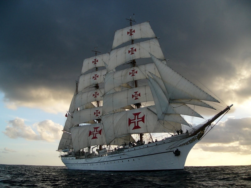 nautical vessel, sky, yacht, water, sagres, horizon over water, sailing, motion, sea, transportation, day, sailing ship, outdoors, horizon, sailboat, navy
