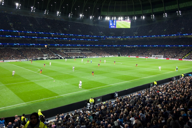 competition, football field, men, watching, football, match - sport, person, athlete, team sport, building, arena, human, spectator, audience, manchester city
