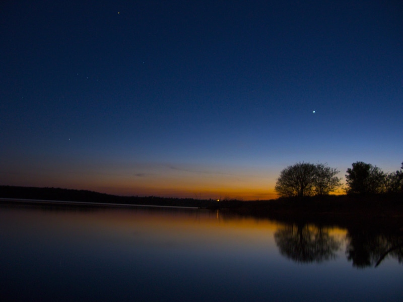 setting, nighttime, shiny, sky, reflection, trees, silhouette, sky  blue, 1080P, glass, landscape, scenics, nature, dusk, venus, blue, water, tranquil Scene