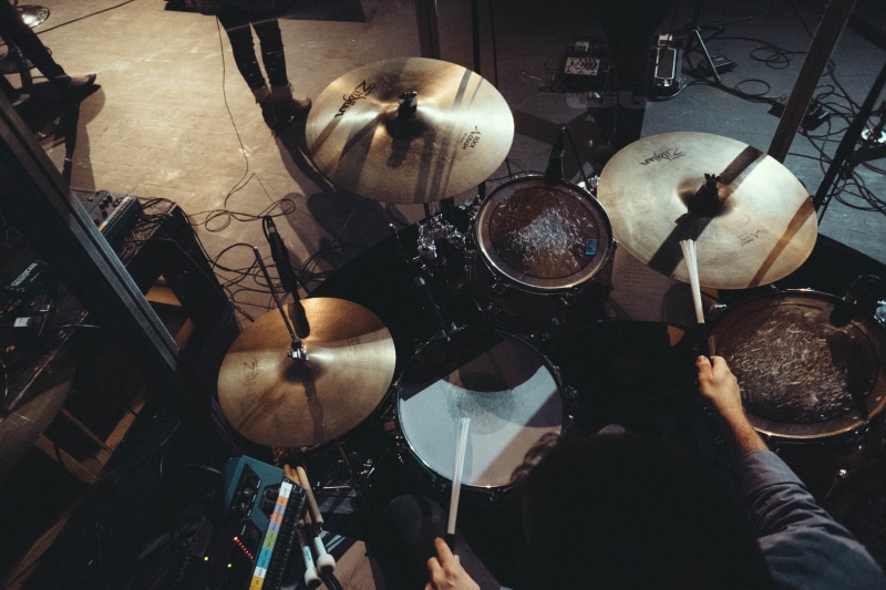 concert, 4K, people, adult, arts culture and entertainment, nightlife, studio, stage, stainless, person, modern rock, set, playing, music, high angle view