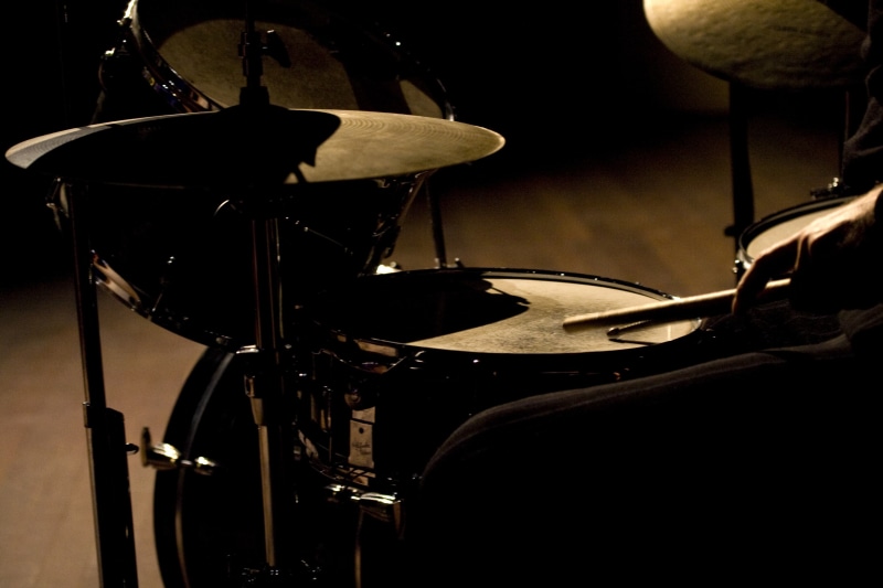 golden, arts culture and entertainment, cymbal, no people, snare, playing, musician, set, entertainment, performance, jazz Music, drummer, focus on foreground