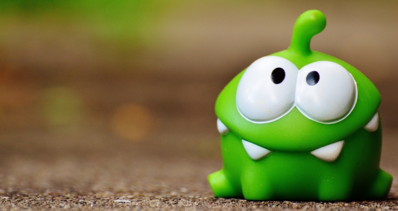 app, humor, celebration, frog, green color, savings, art and craft, funny, surface, cut, focus on foreground, 5K, cut the rope, fun, food and drink, rope