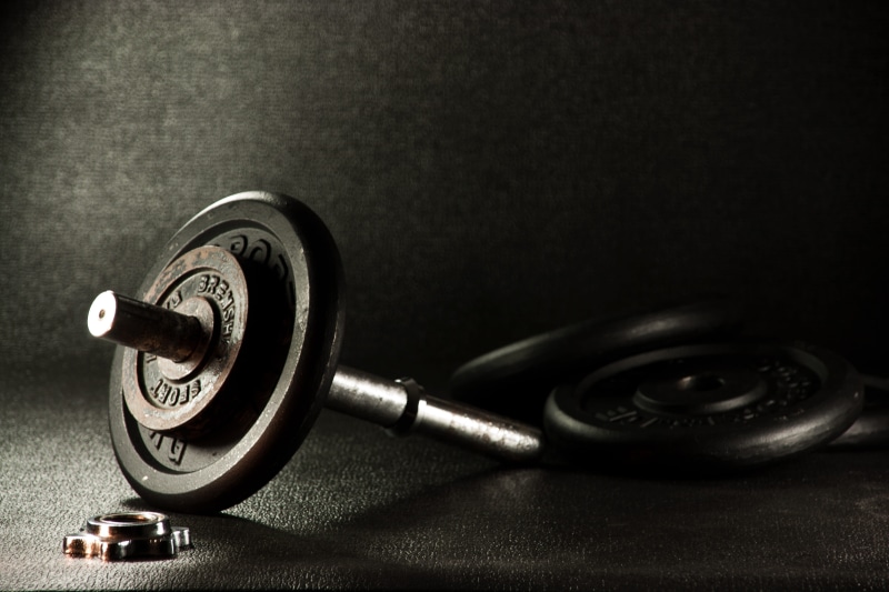 fitness, technology, dumbbell, strength training, weight, no people, sports training, indoors, weights, fit, still life, close-up, equipment, listening