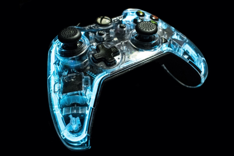 technology, controller, game, videogame, microsoft, single object, console, wireless, transparent, black, indoors, black background, xbox, day, remote control