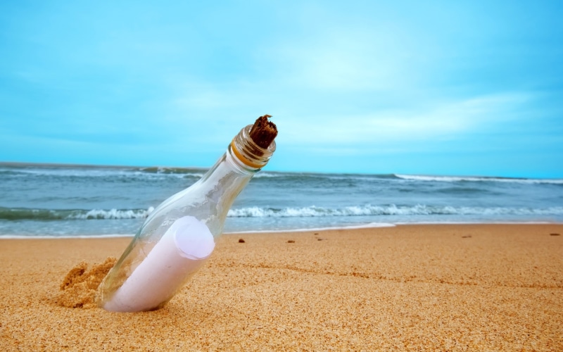 mood, sunlight, coastline, 2K, focus on foreground, food and drink, letter, sky, message, container, day, white, people, water, glass, widescreen