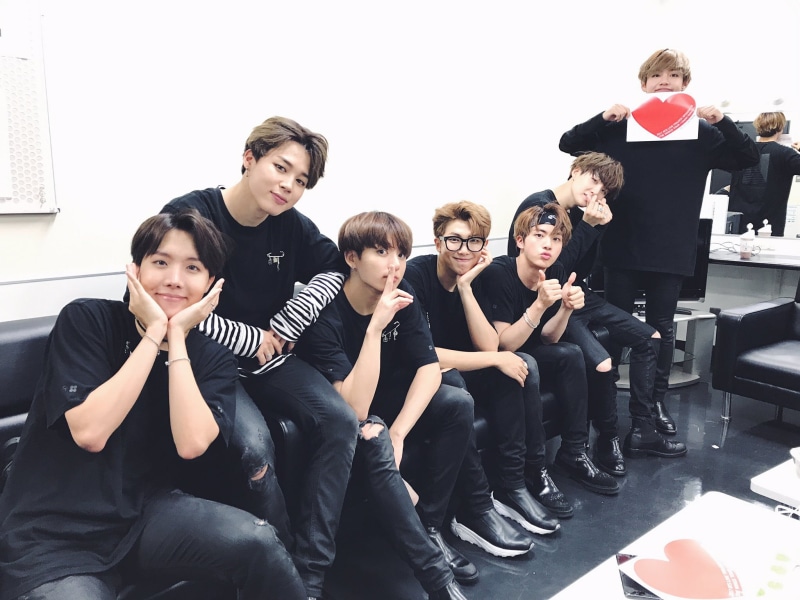 teenager, Suga, real people, young men, Jin, full length, friendship, crowd, BTS, males, RM , 1080P, V, lifestyles, Jungkook, men, J - Hope, group of people