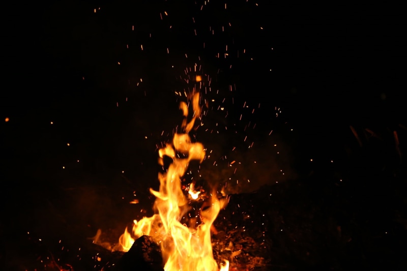 night, 1080P, long exposure, camping, bonfires, bonfire, log, fire - natural phenomenon, blurred motion, dark, campfire, flame, motion, heat - temperature
