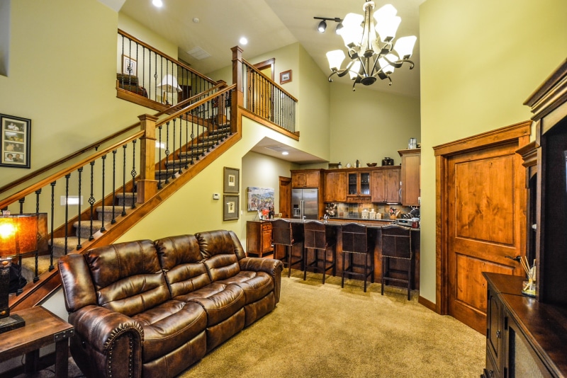 built structure, antique, staircase, wealth, electric lamp, wood - Material, interior, clean, living room, house, seat, 2K, elegance, leather, no People