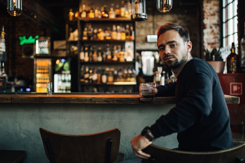 night, entrepreneur, adults Only, nightlife, young, beard, bar - drink establishment, males, facial hair, food and drink, 5K, bartender, one Man Only
