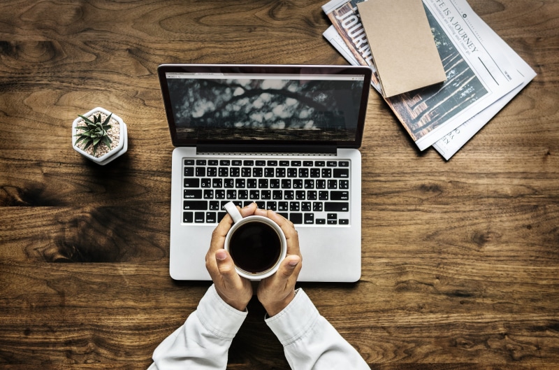 coffee, computer, coffee - drink, keyboard, blogger, newspaper, lifestyle, social media, business, mug, wireless technology, table, social network, working