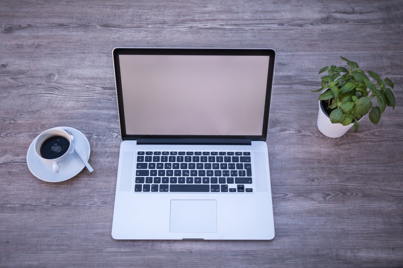 wireless technology, web design, mockup, wood - material, mobile, artificial intelligence, indoors, 5K, on the go, table, media specialist, webshop, work