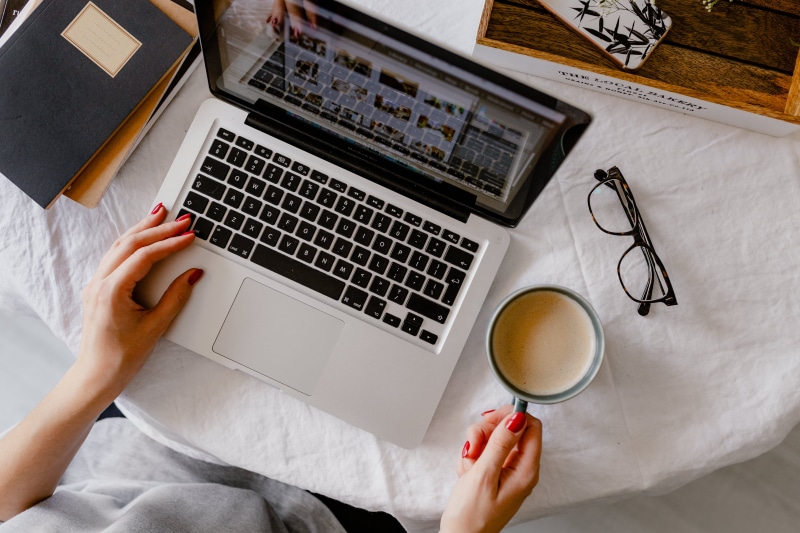 workspace, computer, drink, 5K, connection, desk, furniture, hand, study, keyboard, technology, wireless technology, cup, laptop, work, home office, indoors