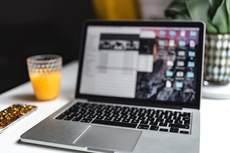 apple macbook, connection, computer, food, technology, business, workspace, close-up, pro, macbook, Stylish, computer network, mobility, communication