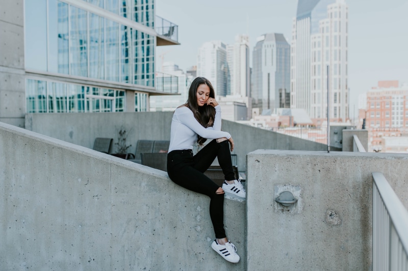 girl, full length, day, lifestyles, hairstyle, leisure activity, building exterior, fashion, people, beauty, architecture, 4K, young adult, one person