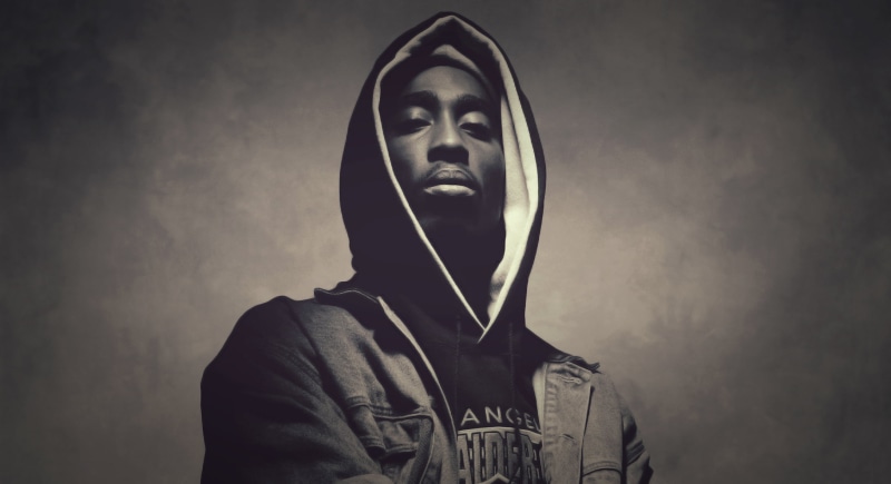 pac, men, rap, shakur, king, adult, dark, one Person, hood - Clothing, one Man Only, west-coast, studio Shot, sports Clothing, young Adult, males, black And White