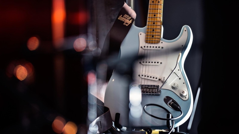 sound, stratocaster, guitarist, guitar, musician, play, rock, 1080P, strat, fender, fender stratocaster, music, blue guitar, electric guitar, stringed instrument