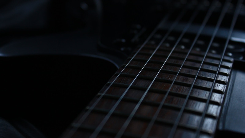 close-up, strings, black background, arts culture and entertainment, acoustic guitar, dark, guitar, musical equipment, music, electric guitar, string, 1080P