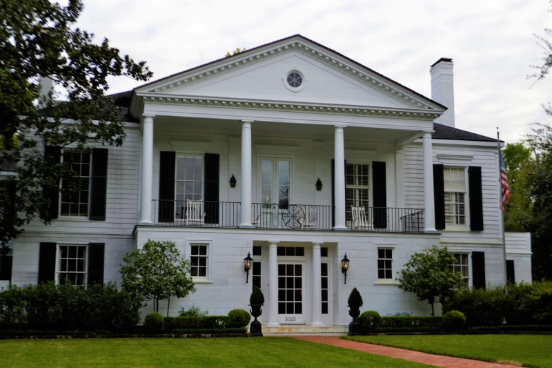 architectural, courthouse, texas, garden, window, green, style, floral, summer, outdoors, trimmed, tranquility, grass, house, residential district, america