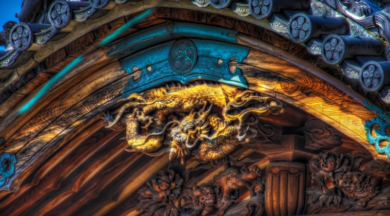 architectural column, coiled, Honshu, statue, building exterior, komainu, gasei komainu, belief, canon, Mikawa, craft, day, yellow, Abstract, dragons, Shinto