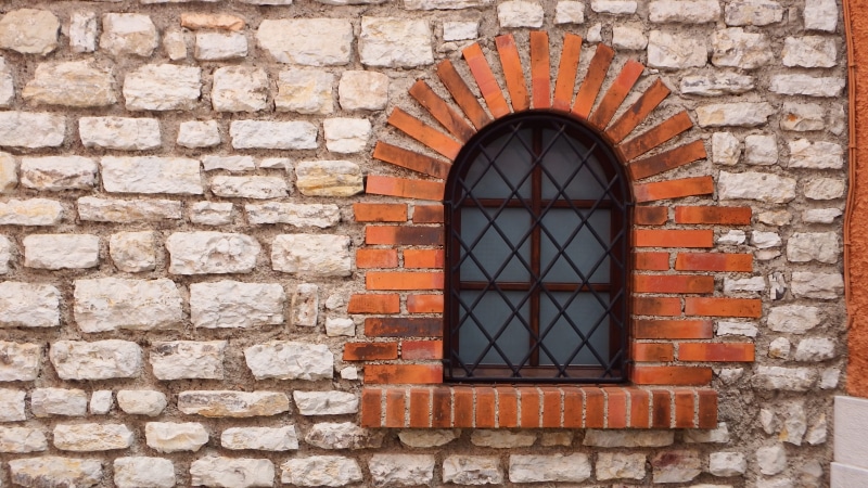 facade, old, pattern, no people, old masonry, outdoors, closed, historic center, building, built structure, window, stone, 4K, brick wall, architecture
