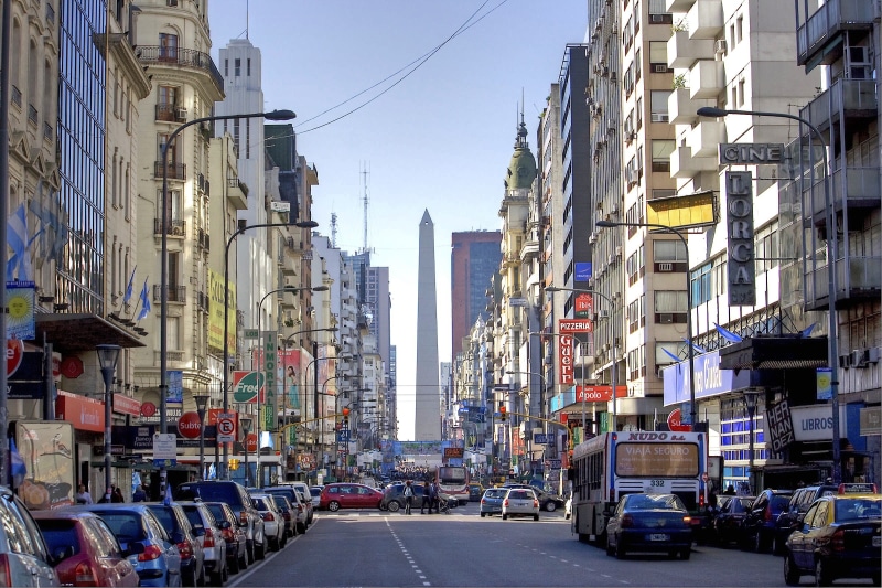 the way forward, outdoors, travel, city Life, concrete, built Structure, asphalt, monument, culture, incidental people, car, famous Place, city, crowded