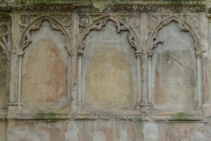 moses, stone tablets, ten commandments, old, england, human representation, building exterior, religion, the past, belief, building, wall - building feature