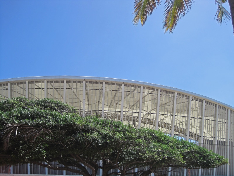 clear sky, building exterior, outdoors, tree, tourism, blue, 2K, no people, arts culture and entertainment, modern, architecture, travel destinations