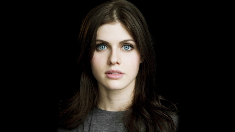 looking at camera, contemplation, black background, indoors, beautiful woman, 2K, brown hair, headshot, adult, daddario, beauty, uncertainty, hair, studio shot