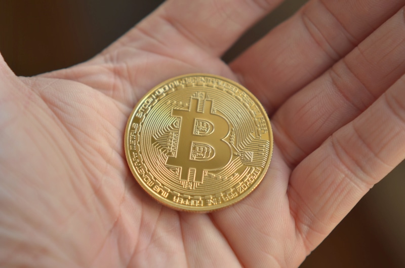 person, electronic, finger, hand, unrecognizable person, 4K, human hand, business, real people, currency, coins, close-up, finance, virtual, wealth, human finger