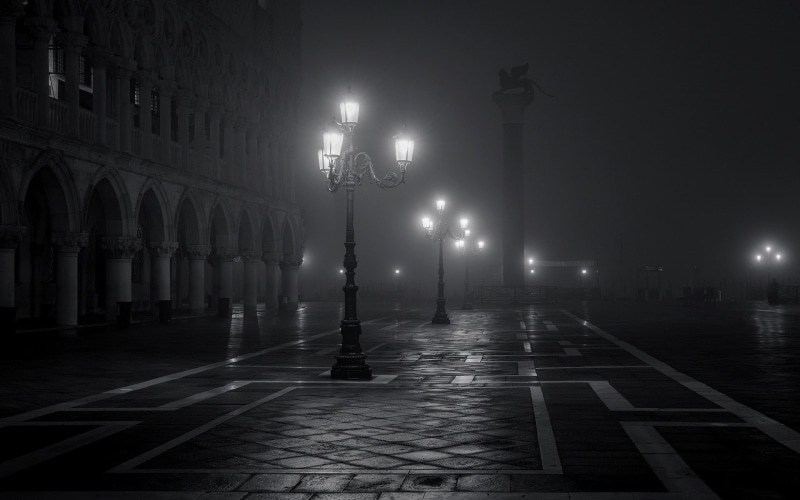 building, old building, architecture, street light, monochrome, lights, Italy, town square, Europe, Venice, 1080P, night