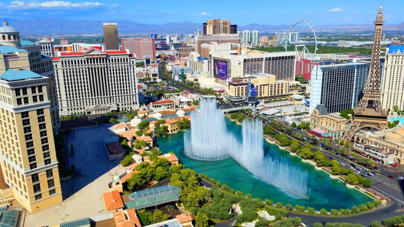 no people, vegas, nevada, fountain, skyscraper, las, day, hotel, america, widescreen, office building exterior, north, tall - high, built structure, sky