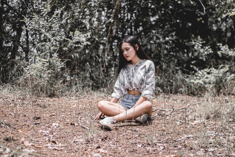 golf club, Culture, hairstyle, agriculture, rice, asia, sitting, one person, the job, People, front view, young women, nature, lifestyle, contemplation