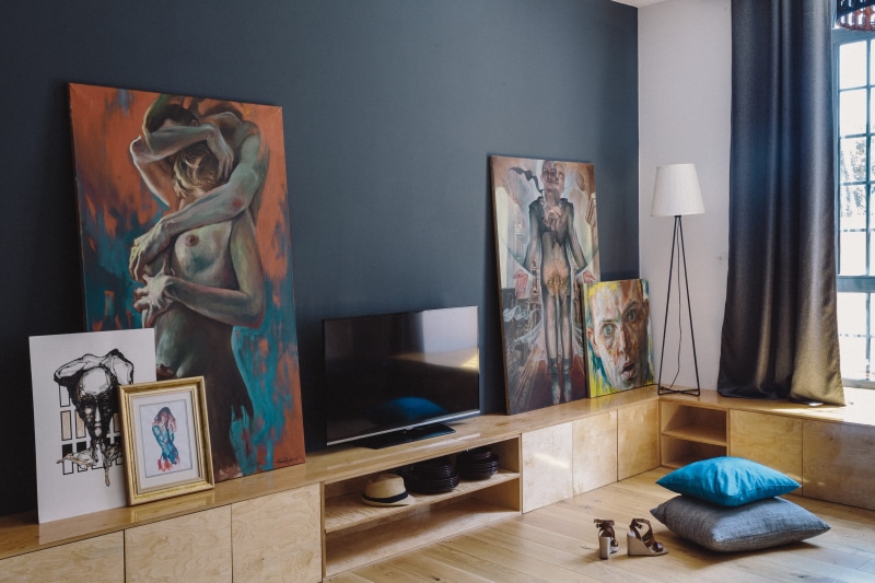 creativity, living Room, bedroom, art, no People, flooring, male likeness, brick walls, craft, domestic Room, paintings, dark walls, sculpture, Modern