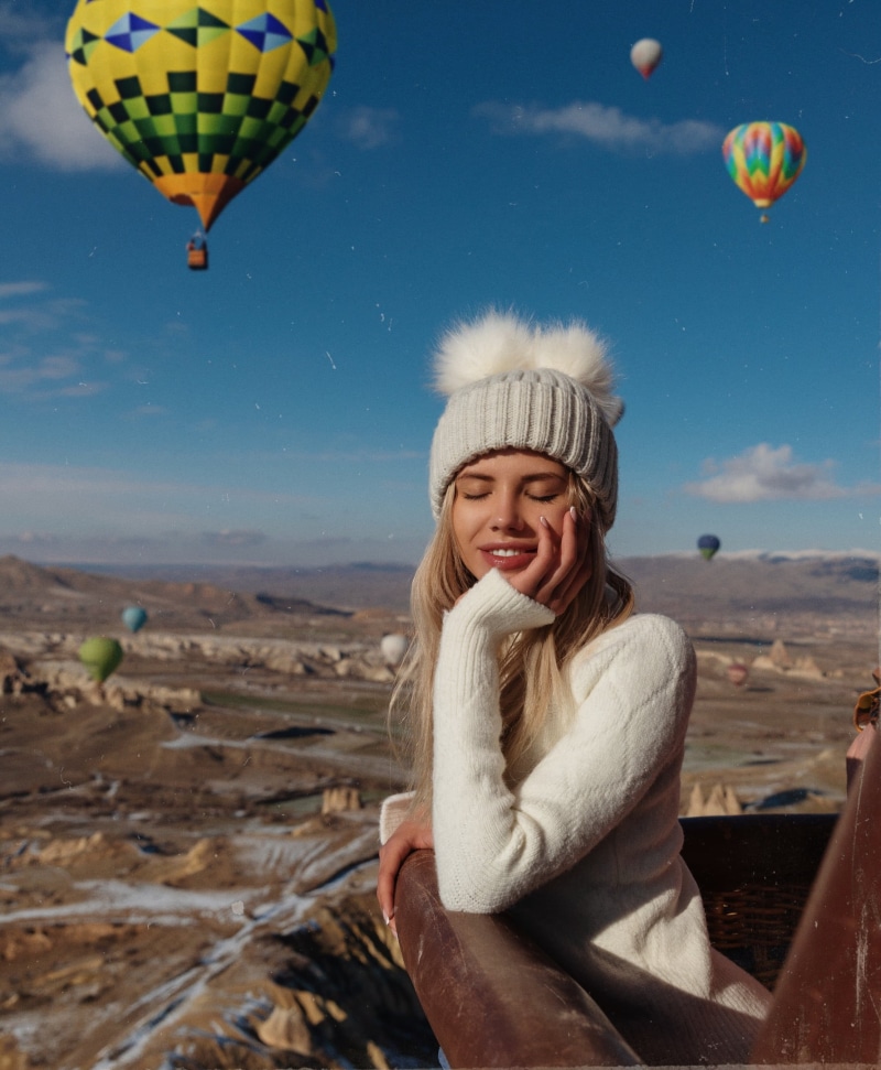 smiling, Nata Lee, 1080P, Aleksandr Mavrin, white sweater, outdoors, woolly hat, closed eyes, hot air balloons, women outdoors, model, portrait display