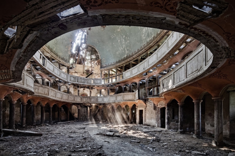 abandoned, old building, history, indoors, architecture, column, nature, the past, pillar, no people, balcony, deterioration, building, run-down, obsolete