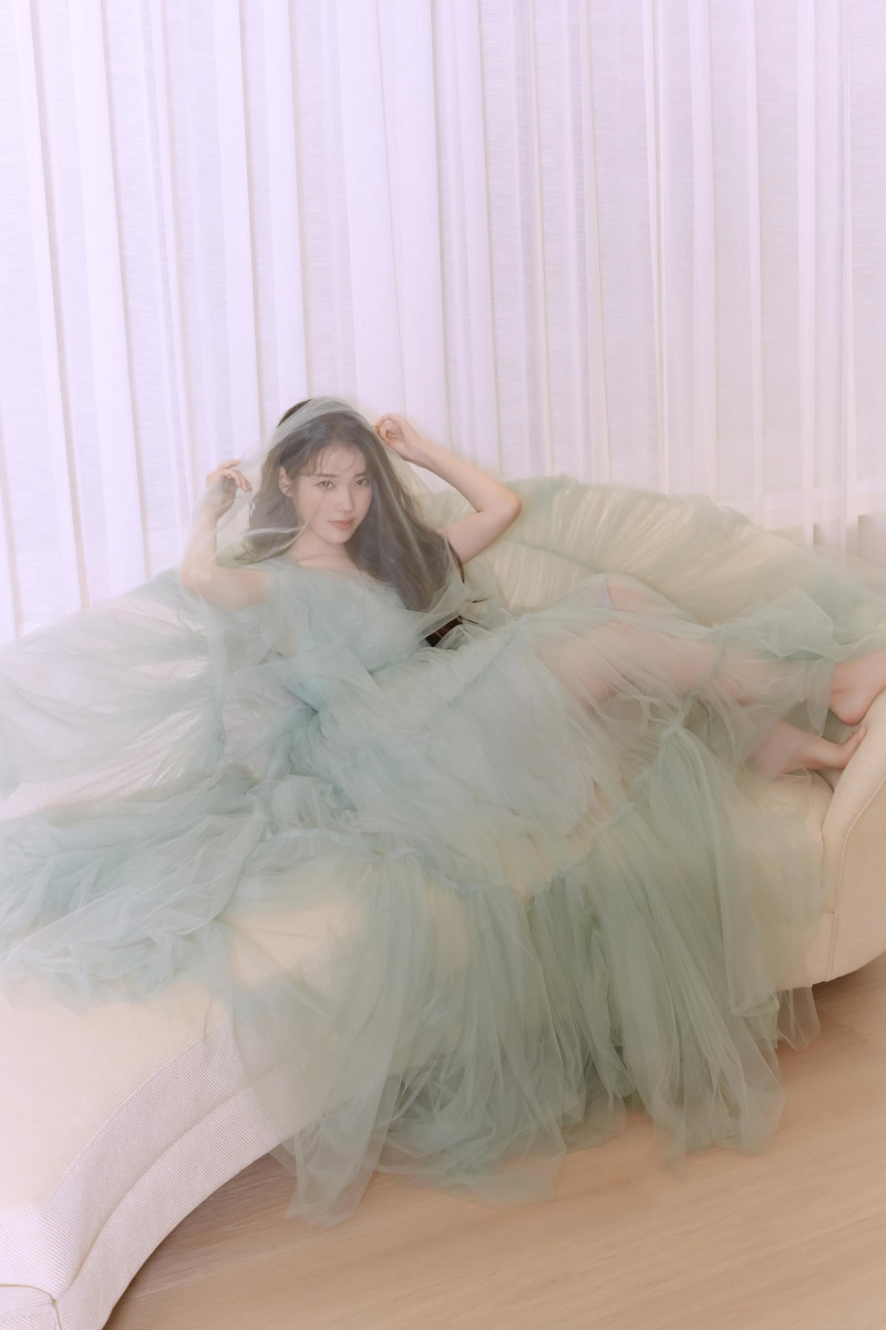 actress, 4K, barefoot, korean women, IU, K-pop