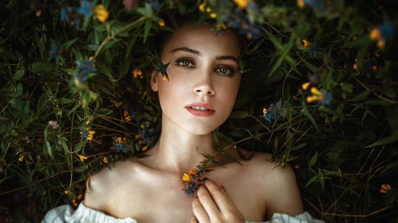 beautiful woman, looking at camera, young women, beauty, women, fashion, nature, headshot, one person, plant, teenager, fashion model, hairstyle, young adult