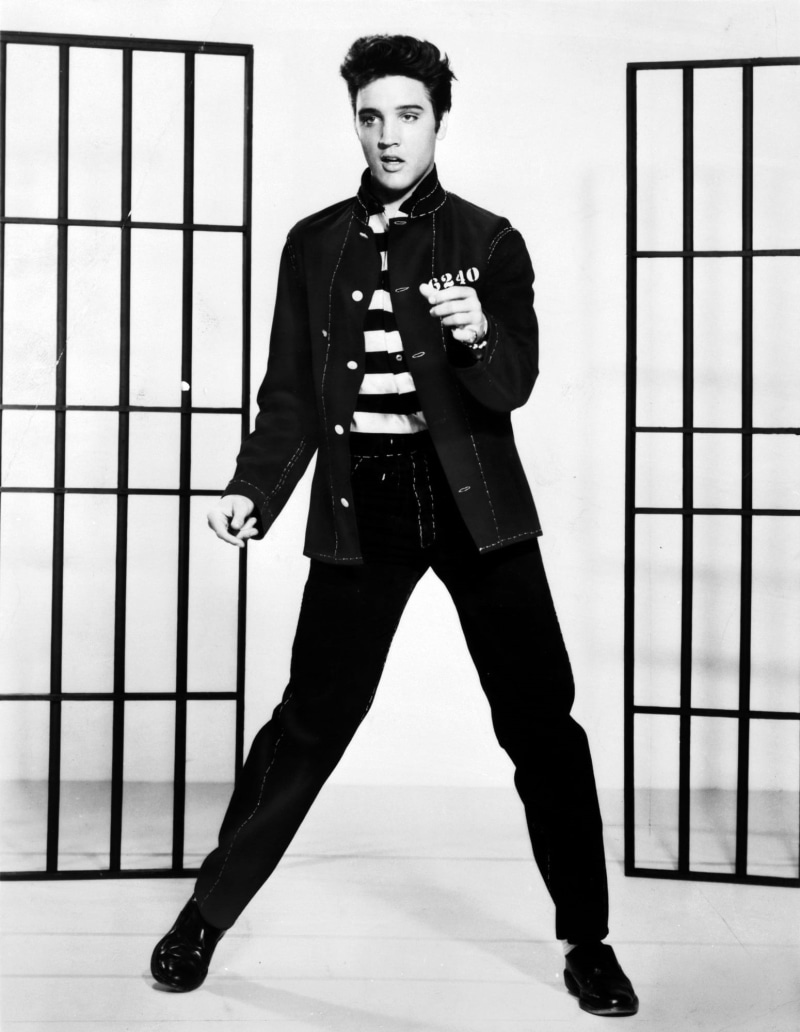 looking, full length, films, photo, adults only, portrait, elvis, movies, young men, actor, retro, young adult, artist, entertainer, indoors, rock, records
